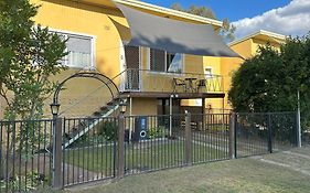 1 Bedroom Apartment Near Graftons Waterfront